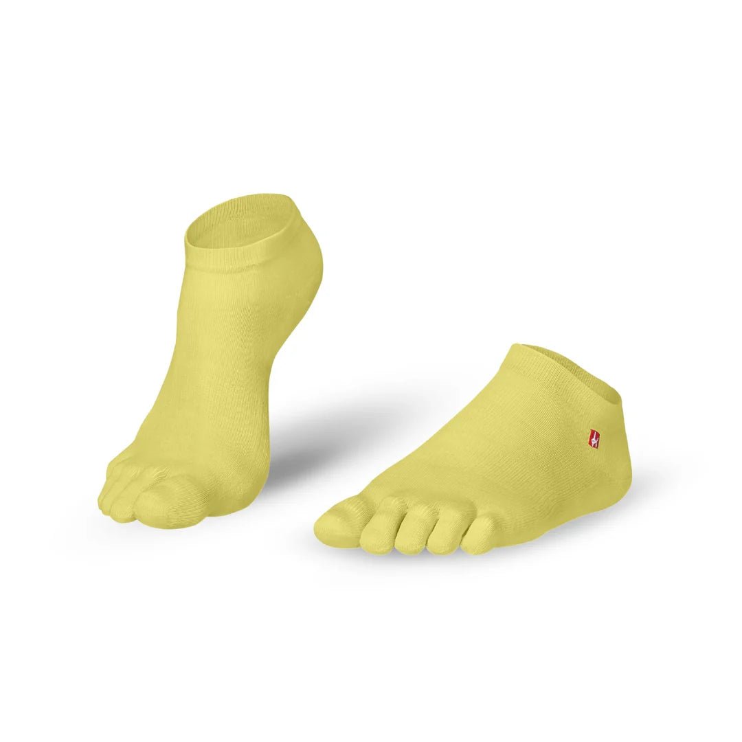 Mitjons Knitido Track & Trail grocs amb dits separats i teixit transpirable per a running i ciclisme.