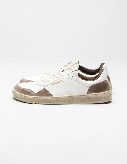 Ohne Project 080 Bark Suede, sneaker barefoot vegana blanca i marró amb sola flexible i estil retro.