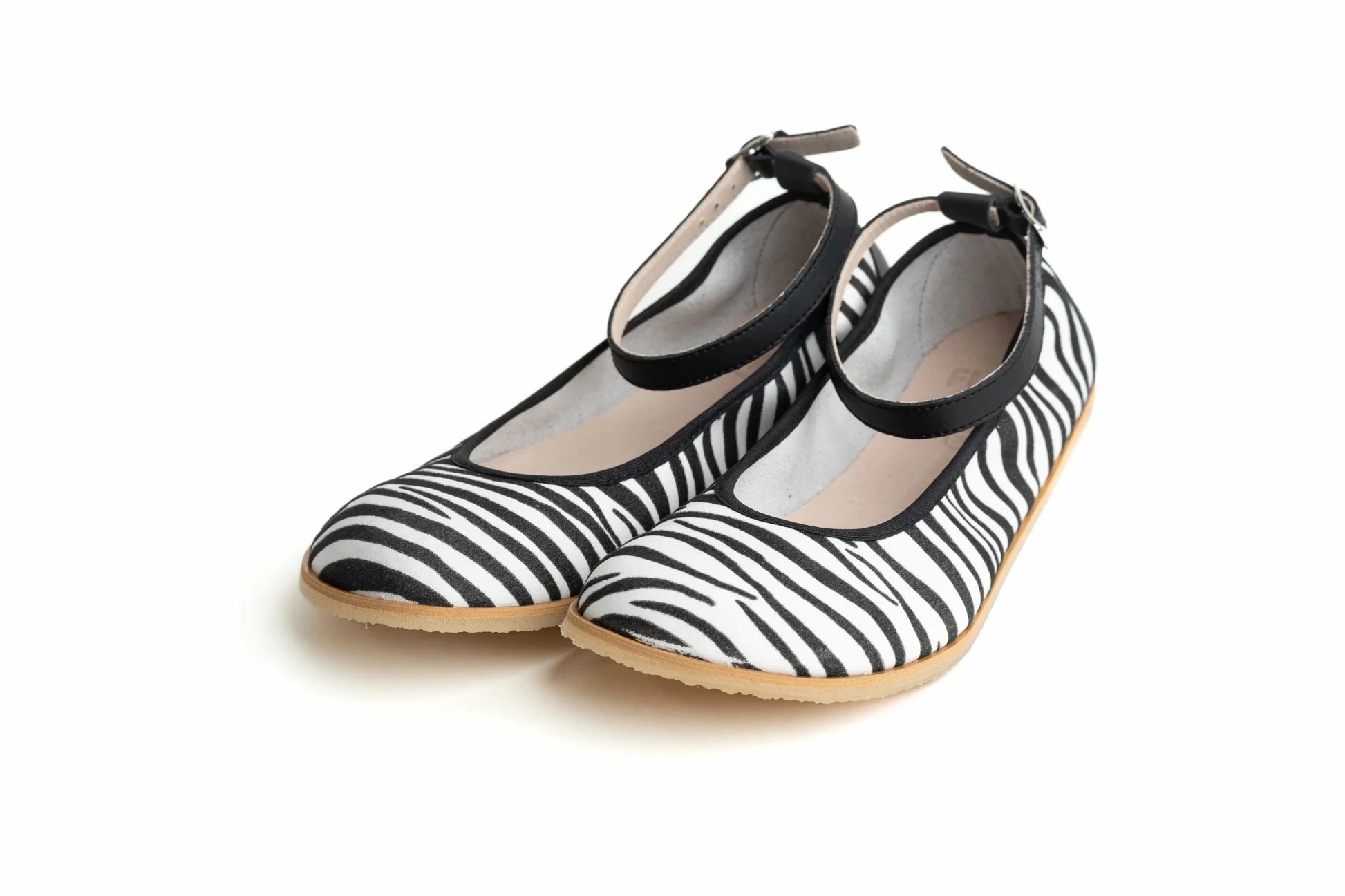 8250 - C Zebra - Sapiens Barefoot