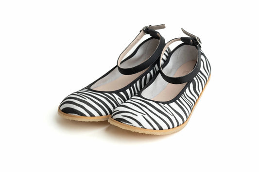 8250 - C Zebra - Sapiens Barefoot