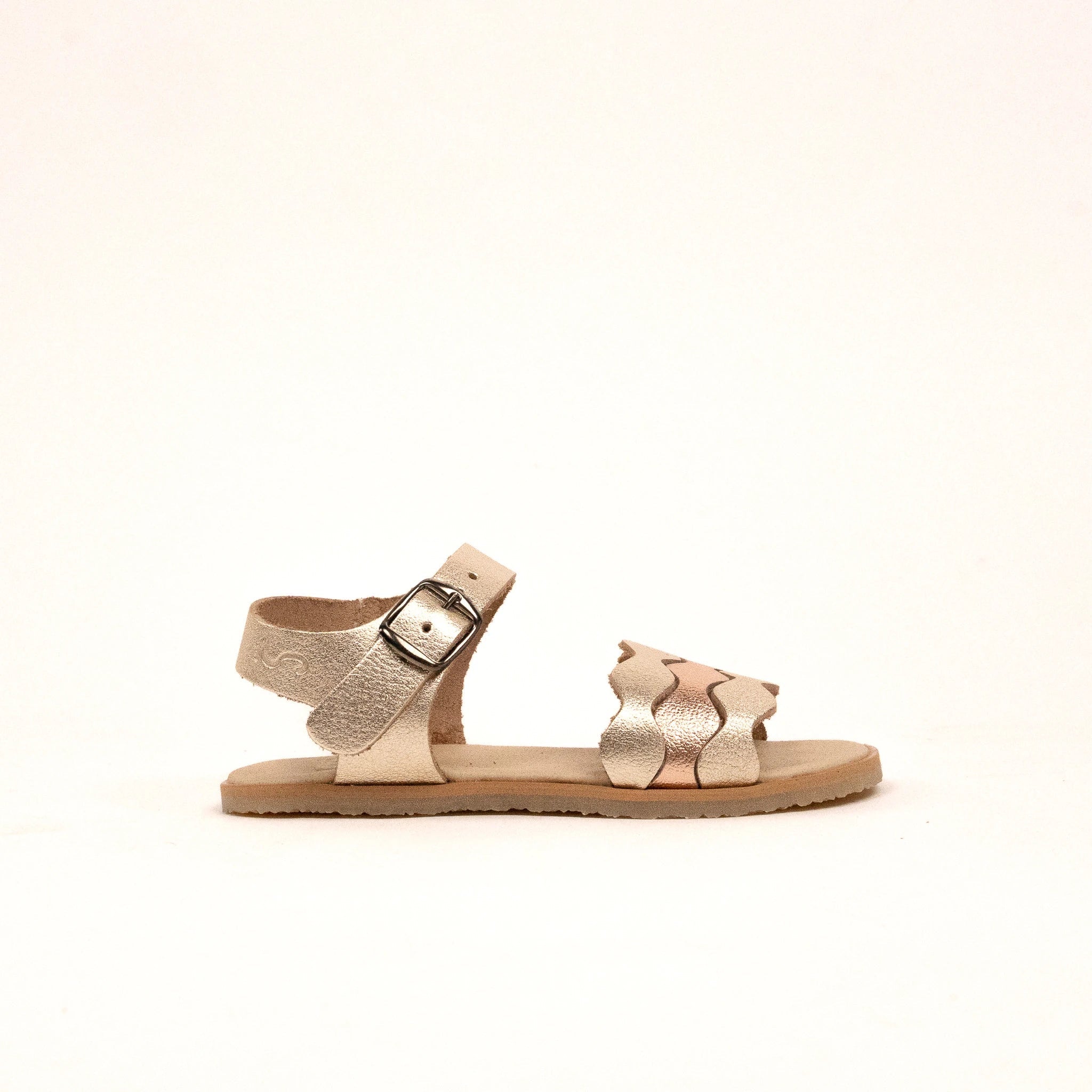 Flexinens Caprone 5135-PR, sandàlia respectuosa infantil rosa daurat amb sola flexible i tancament ajustable.