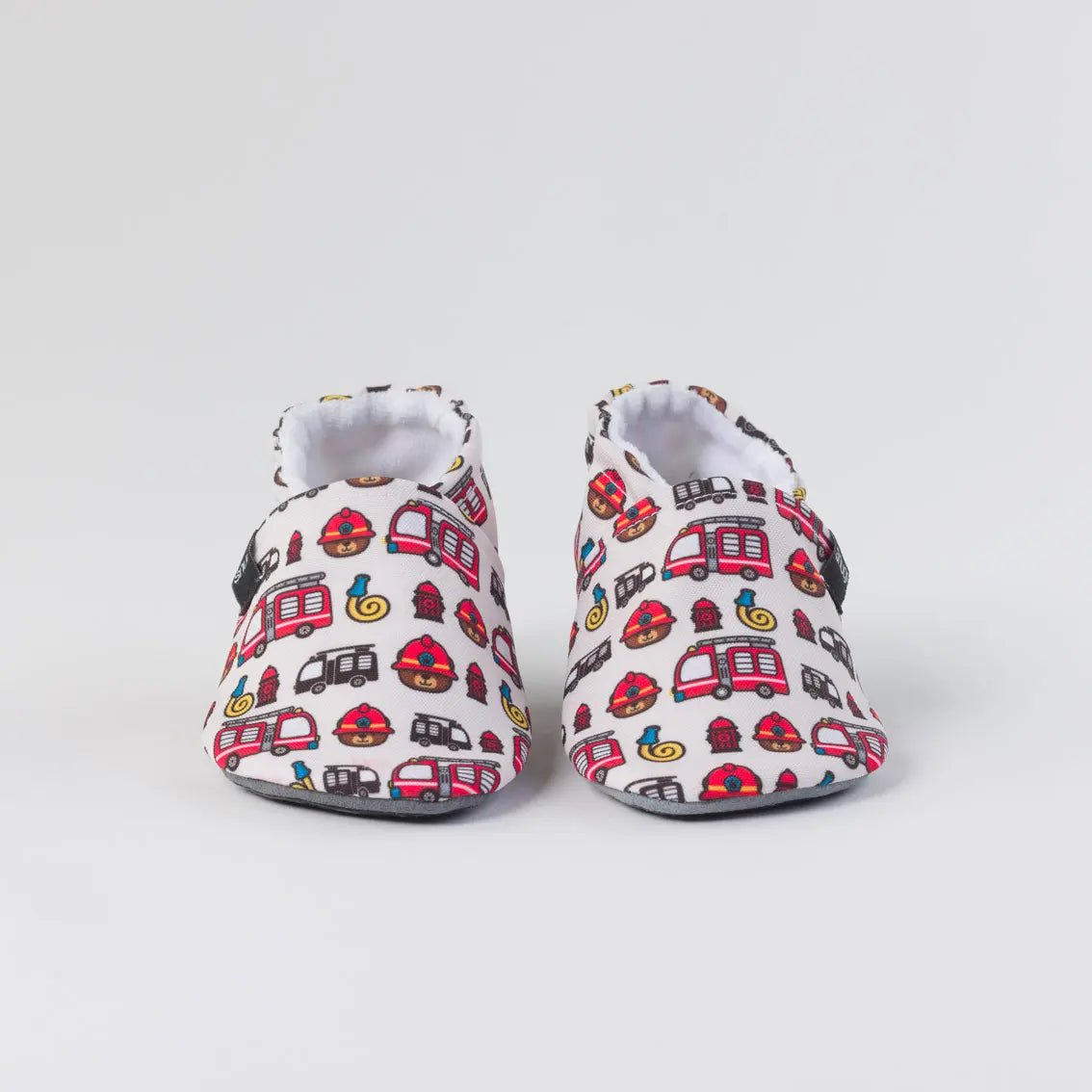 Snugi Slippers Infant, sabatilles barefoot infantils amb puntera ampla, sola flexible antilliscant i materials OEKO-TEX®.